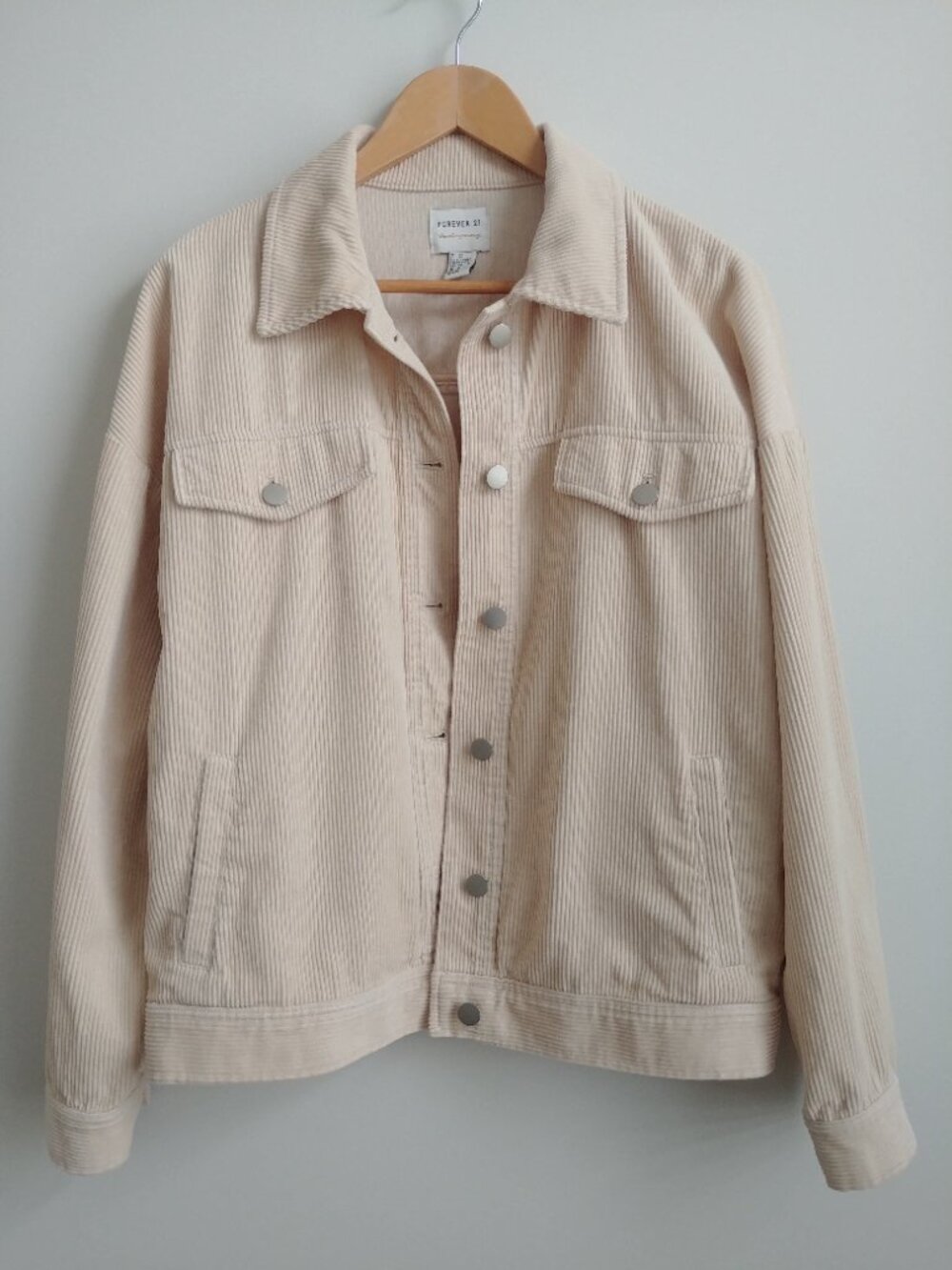 Women's Medium cream corduroy button down shirt jacket